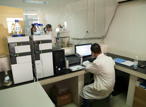 質(zhì)檢科 液相