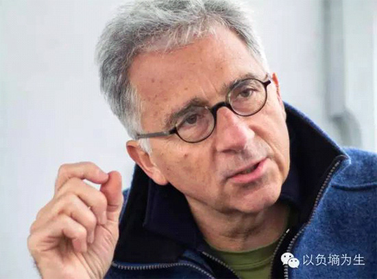 道格拉斯.米爾頓